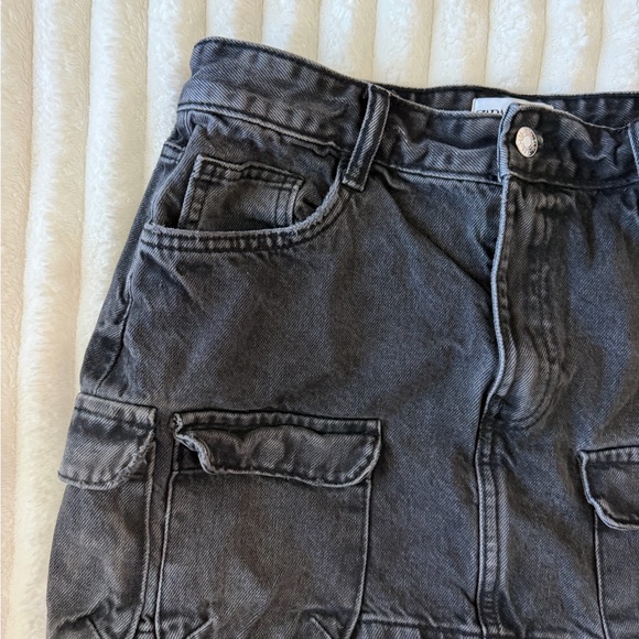 Zara Cargo Mini Skirt - Picture 2 of 5